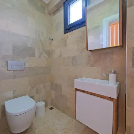 Villa Enu 2