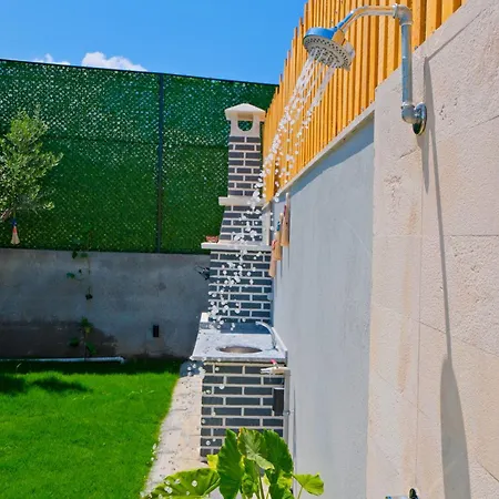 Enu 2 Villa *